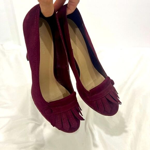 Naturalizer burgundy faux suede fringe front heels size 9W - Picture 9 of 10